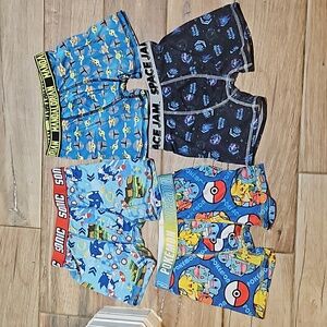4 pairs of size 8 boys boxers. 2177